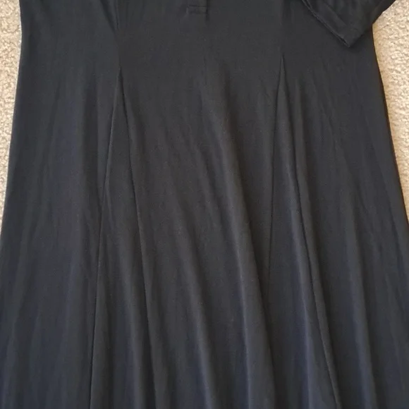 LARGE. HALARA HENLEY LONG SLEEVED MAXI DRESS - Picture 6 of 9